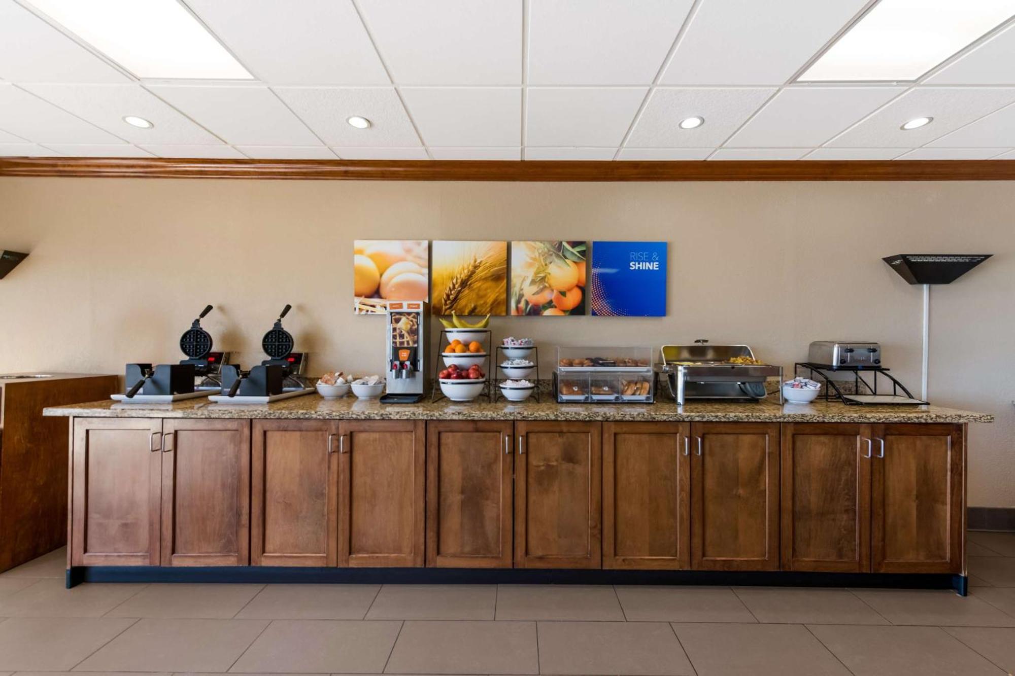Comfort Inn South Oceanfront Nags Head Dış mekan fotoğraf